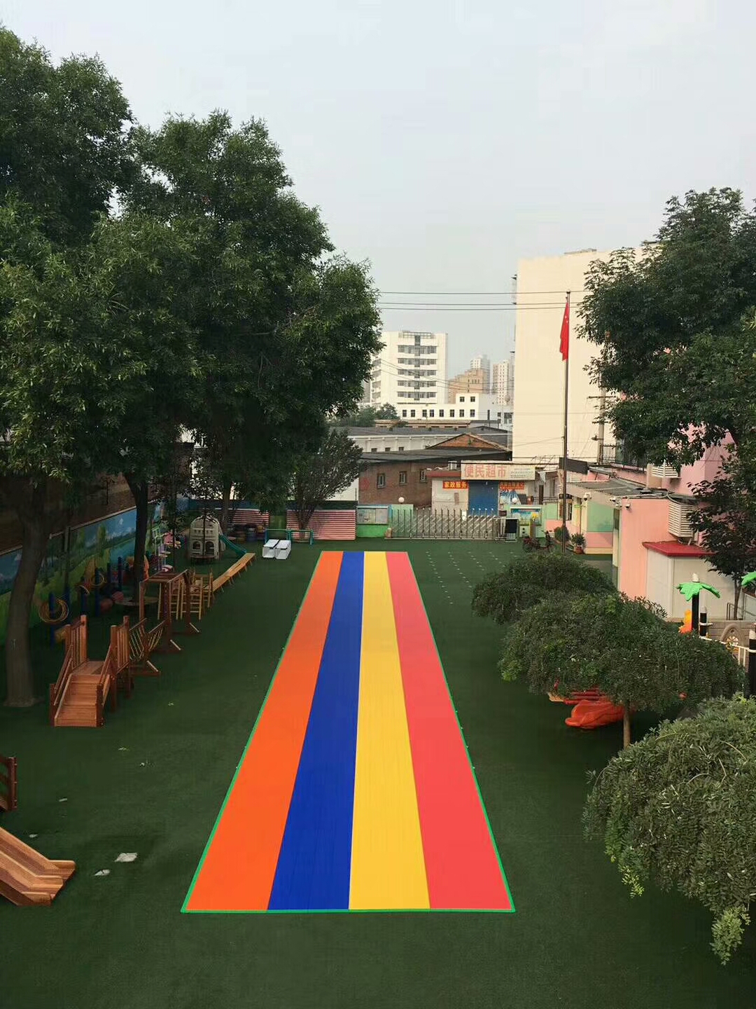 仲達(dá)地板【定】天津，與草坪合體？